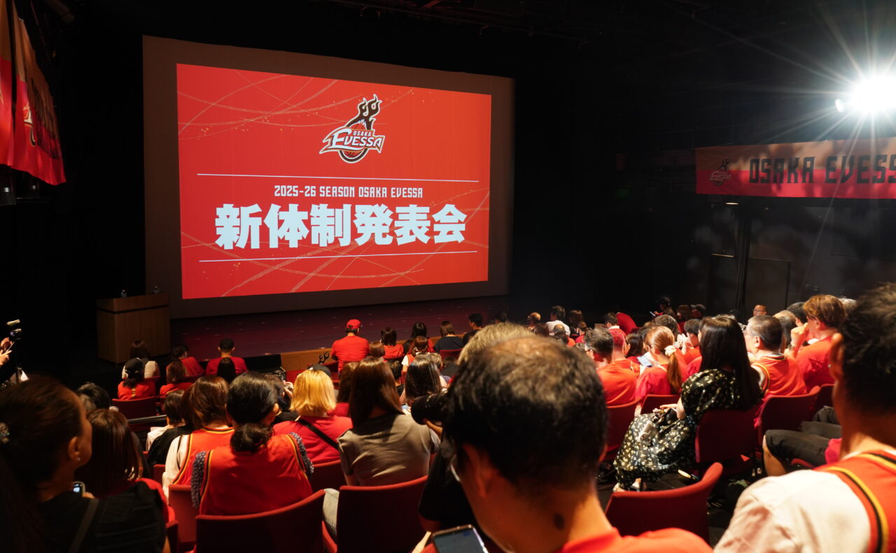 大阪エヴェッサ新体制発表会に出席しました